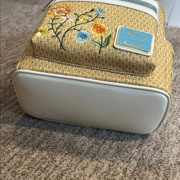 Loungefly Disney Minnie Mouse Raffia Floral Ears Mini Backpack - Picture 6 of 6